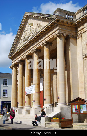 Bâtiment Corn Exchange, Abbeygate Street, Bury St Edmunds, Suffolk, Angleterre, Royaume-Uni Banque D'Images