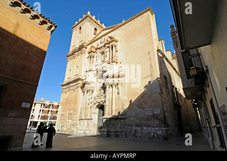 Sculptures en Bronze, Basilique Santa Maria, Elche, Elx, Alicante, Costa Blanca, Espagne Banque D'Images