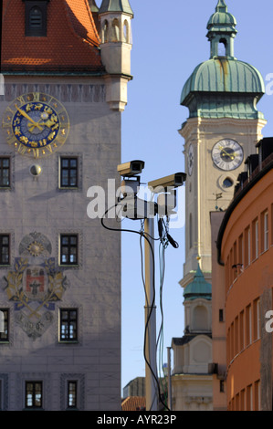 Des caméras de sécurité (CCTV) mis en place au cours de la 2008 Conférence de Munich sur la politique de sécurité, Munich, Bavière, Allemagne Banque D'Images
