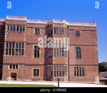 "Santé et bien être au sein de cette maison,' devise parapet, Temple Newsam House, près de Leeds, West Yorkshire, Angleterre, Royaume-Uni. Banque D'Images