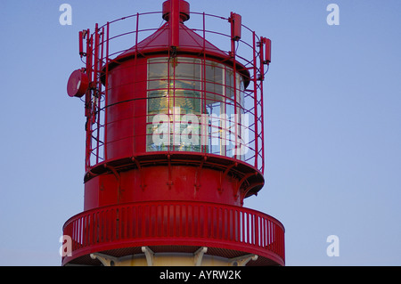 Lentille de Fresnel, balise lumineuse dans un phare sur le cap près de Lindesnes, Hordaland, Norvège, Scandinavie Banque D'Images