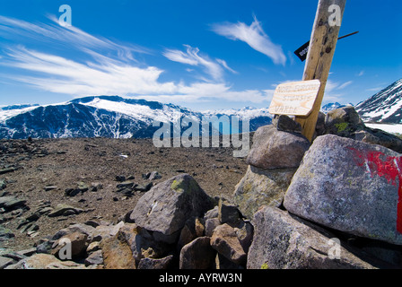 Signalisation le long d'un sentier de randonnée en Jotunheinem Parc National, Norvège, Scandinavie Banque D'Images