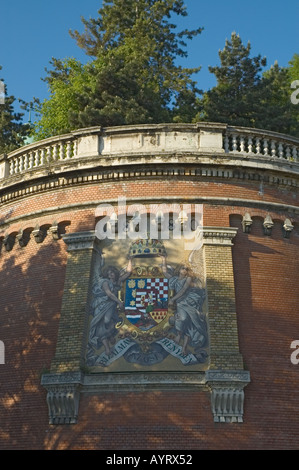 Armoiries de la Hongrie Budapest près de mosaïque la station de funiculaire de Castle Hill Banque D'Images