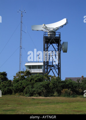 La tour radar plat et station de garde-côtes Fairlight Hastings Sussex England UK Banque D'Images