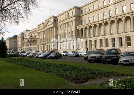 Les bureaux municipaux de style Régence et Jardins Promenade Cheltenham Spa UK Banque D'Images