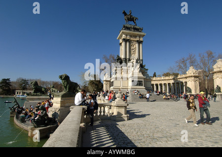 Parc du Retiro de Madrid Monument pour Alfons XII Espagne Banque D'Images