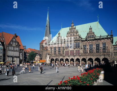 Marktplatz mit Liebfrauenkirche und Rathaus, Weserrenaissance, Brême, Weser Banque D'Images