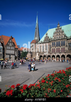 Marktplatz mit Liebfrauenkirche und Rathaus, Weserrenaissance, Brême, Weser Banque D'Images