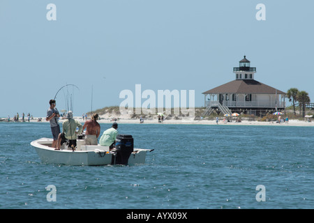 Pêche sportive pour tarpon à la célèbre Boca Grande, Floride, États-Unis Banque D'Images