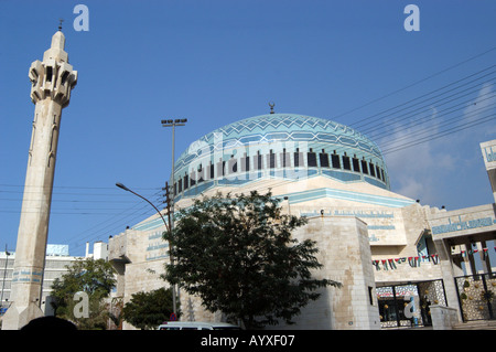 Le roi Abdallah Mosque Street view avec dôme et minaret Amman Jordanie Banque D'Images