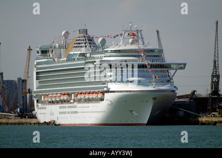 Ventura le P et O Company bateau de croisière à Southampton Docks England UK Banque D'Images