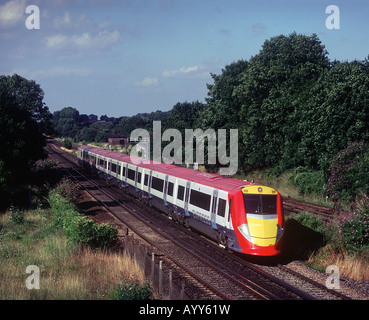 Une classe 460 Juniper électriques travaillant un service de train Gatwick Express à Coulommiers. Banque D'Images