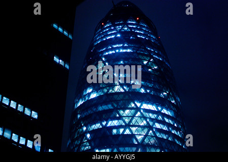 30 St Mary Axe aka la tour Swiss Re aka le gherkin Banque D'Images