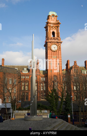 Palace Hotel tower vu de l'extérieur de la gare d'Oxford Road. Manchester, Greater Manchester, Royaume-Uni. Banque D'Images