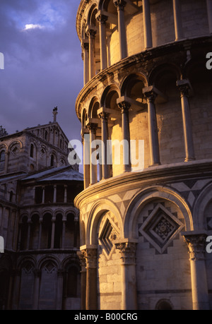 Tour de Pise et à la fin de Duomo Pisa lumière Toscane Italie Banque D'Images