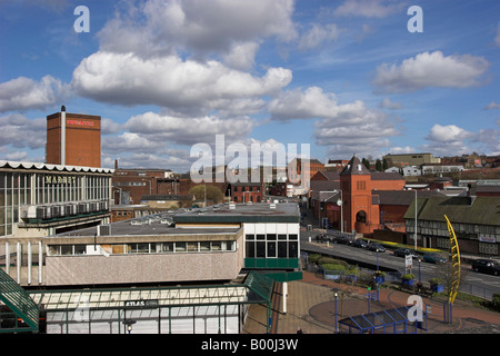 Vue aérienne de Blackburn marché couvert et Brasserie Thwaites Banque D'Images