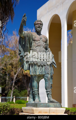 Statue en bronze de Septime Sévère à l'extérieur de Leptis Magna, Libye, Musée de l'Afrique du Nord Banque D'Images