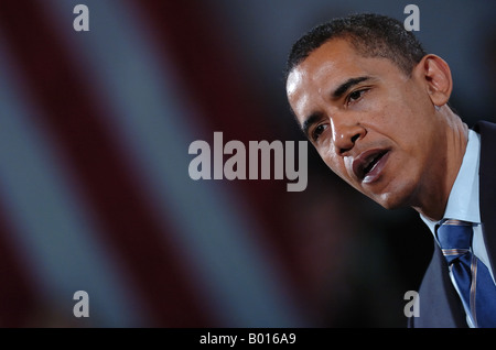 Barack Obama parle aux malades d'une assemblée publique à Grand Valley High School à Malvern Banque D'Images