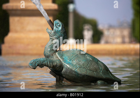 Détail de Fontaine de l'Observatoire Paris France Banque D'Images