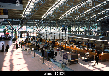 5 septembre 2003 - à la borne 4 de l'aéroport d'Hambourg en Allemagne. Banque D'Images