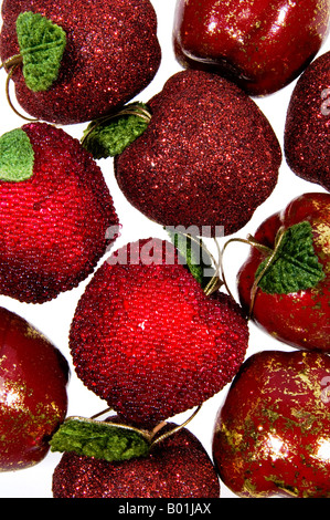 En forme de pomme rouge de décorations de Noël Banque D'Images