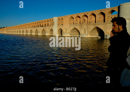 Voir de Si-O-Seh bridge à Ispahan, en Iran. Banque D'Images