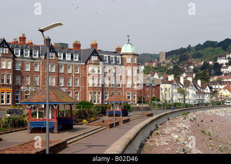 Le Somerset Minehead hébergement le long de l'esplanade Banque D'Images