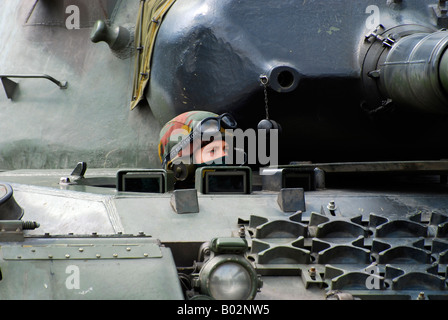 D'un conducteur de char Leopard 1A5 MBT de l'armée belge. Banque D'Images