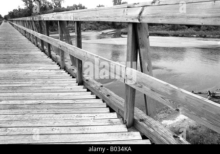 Un pont sur la rivière Platte à Kearney, Nebraska, USA. Banque D'Images