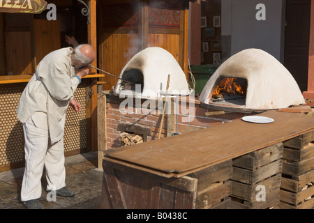 Les fours à pizza, Plaza de la Corredera, ville de Cordoba, UNESCO World Heritage Site, province de Cordoue, Andalousie (Andalousie). Banque D'Images