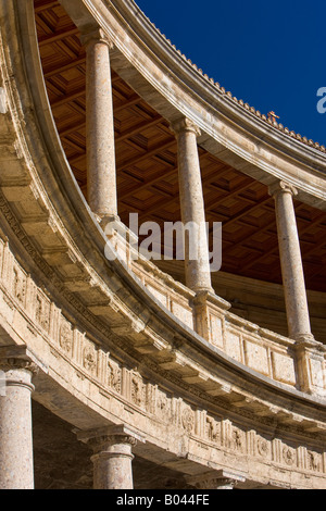 Détails des colonnes et des travaux de maçonnerie du Palais de Charles Quint (Palacio de Carlos V), l'Alhambra (Alhambra) Banque D'Images