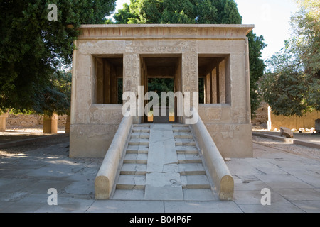 La chapelle blanche de Sésostris I dans le musée en plein air de Karnak temple Luxor Egypte Banque D'Images