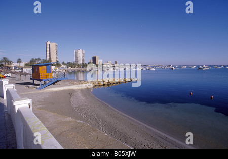 Mar Menor Santiago de la Ribera Beach Bâtiments Bateaux amarrés La Manga Murcia Espagne Banque D'Images