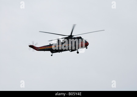 Hélicoptère Sea King de l'armée belge en vol. Banque D'Images