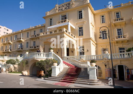 Entrée principale de l'Ancien Palais d'hiver, l'Hôtel De La Corniche du Nil, Louxor, Egypte Banque D'Images