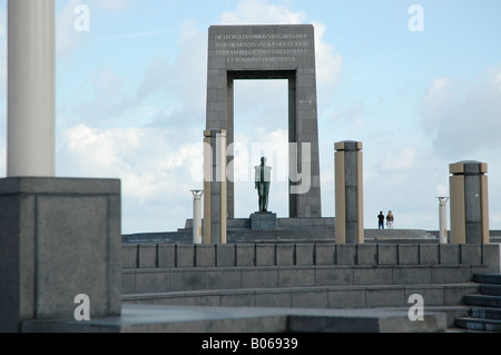 Monument pour le Roi Léopold I à De Panne Belgique Europe Banque D'Images