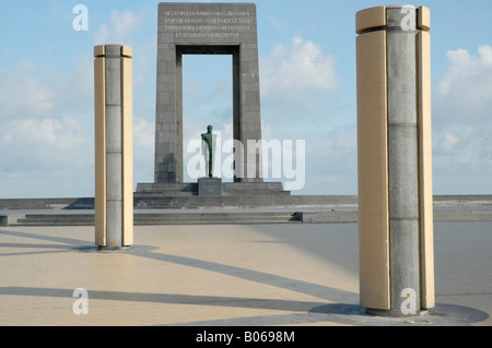 Monument pour le Roi Léopold I à De Panne Belgique Europe Banque D'Images