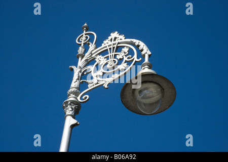 Lampadaire design luminaire métal Irlande Dublin Banque D'Images