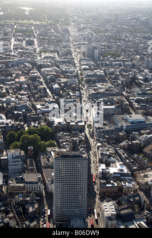 Vue aérienne au sud-ouest d'Oxford Street Centre Point Soho Bâtiment Mayfair Londres W1 England UK Banque D'Images