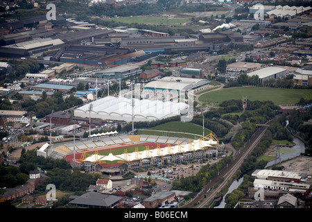 Vue aérienne au nord de Stade Don Valley Industrial Estates ligne de chemin de fer Sheffield S9 South Yorkshire Banque D'Images