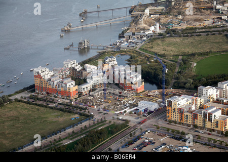 Vue aérienne au sud-est de Tamise Greenwich Ecology Park John façon Harrrison Westparkside les immeubles à appartements Londres Banque D'Images