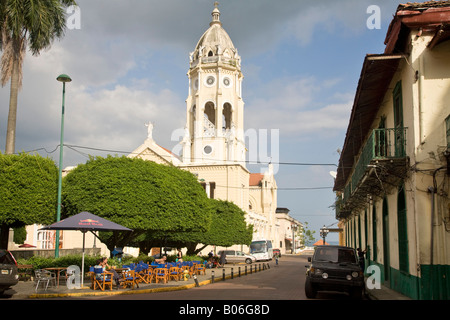 Panama, Panama City, Casco Viejo, Plaza Bolivar, San Francisco de Asisi (église Iglesia de San Francisco de Asis) Banque D'Images