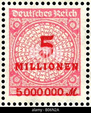 Allemand / Allemagne 1923 inutilisés hyper-inflation période 5 millions de planche de timbres. Banque D'Images