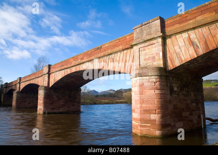 L'Ecosse Scottish Borders St Boswells l'impressionnant Pont Mertoun traversant la rivière Tweed près de St Boswells Banque D'Images