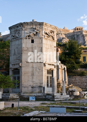 Tour des Vents, Athènes, Grèce, avec l'Acropole, dans l'arrière-plan Banque D'Images