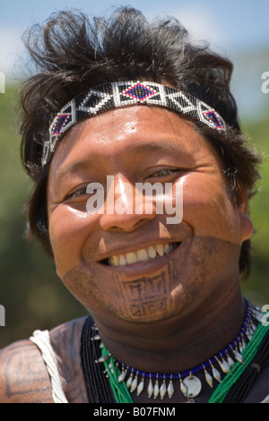 Panama, rivière Chagres, Village Embera, homme Banque D'Images