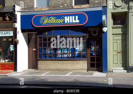 Succursale de bookmakers William Hill, Londres Banque D'Images