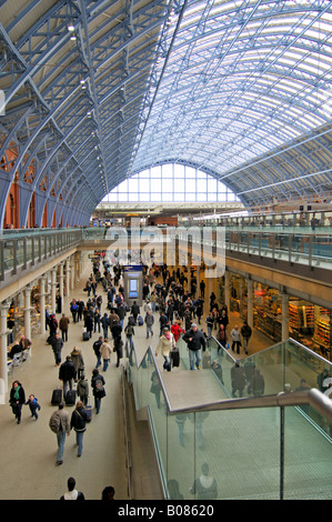 La gare internationale de St Pancras London United Kingdom Banque D'Images