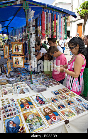 Les biens religieux sur la vente au marché de dimanche Teror 'Gran Canaria' 'Canaries Espagne Banque D'Images