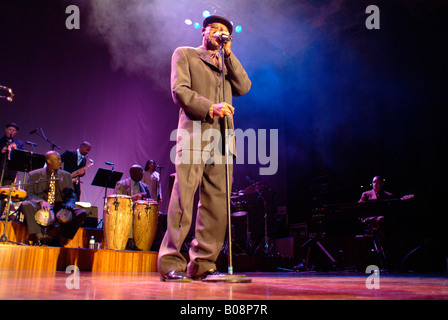 Musicien cubain Ibrahim Ferrer, Buena Vista Social Club, pendant un concert à Innsbruck, Autriche Banque D'Images